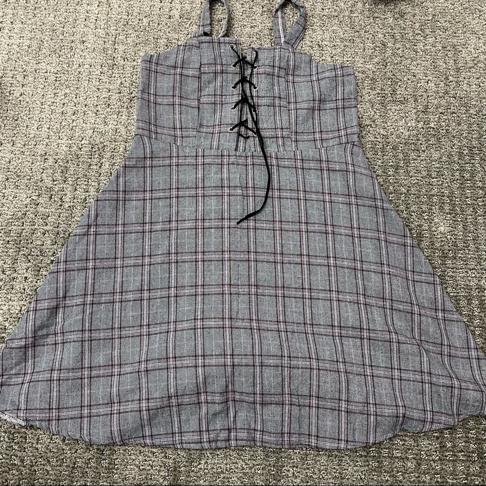 Grey sleeveless Plaid dress